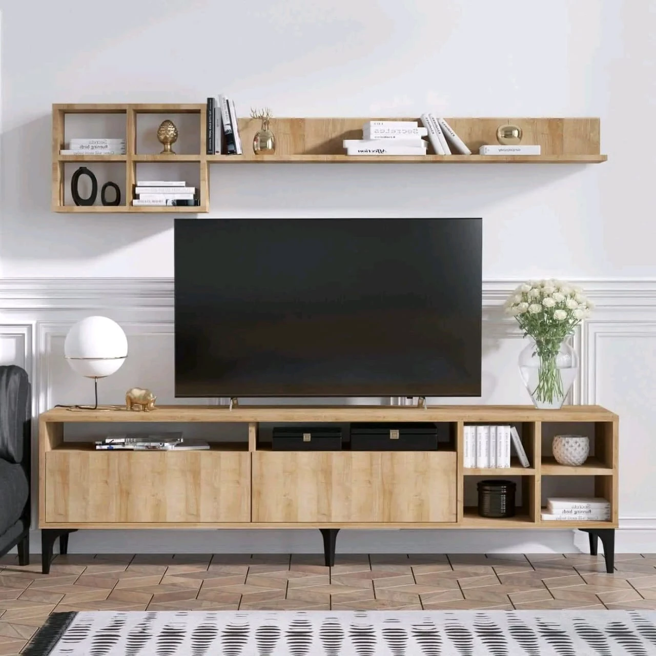 TV TABLEE