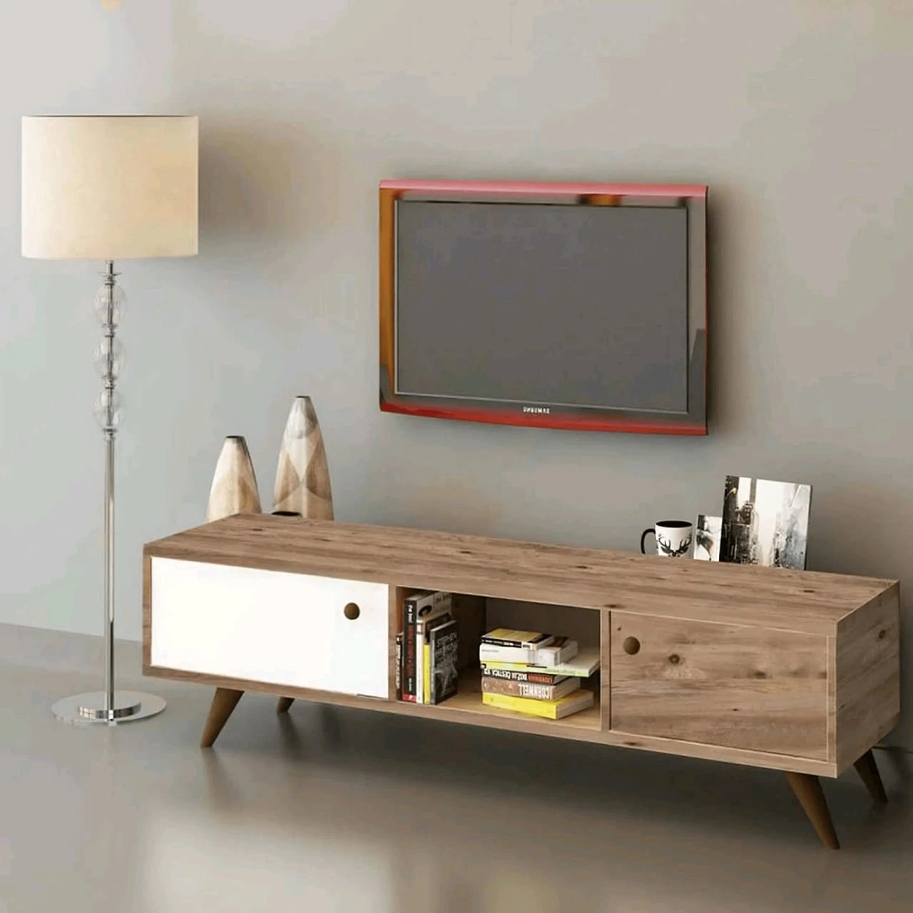 TV TABLEE
